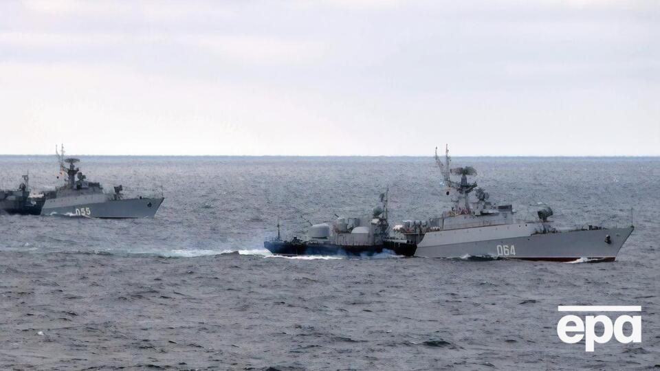В Черном море находится 12 вражеских кораблей, сообщили в ОК "Юг"