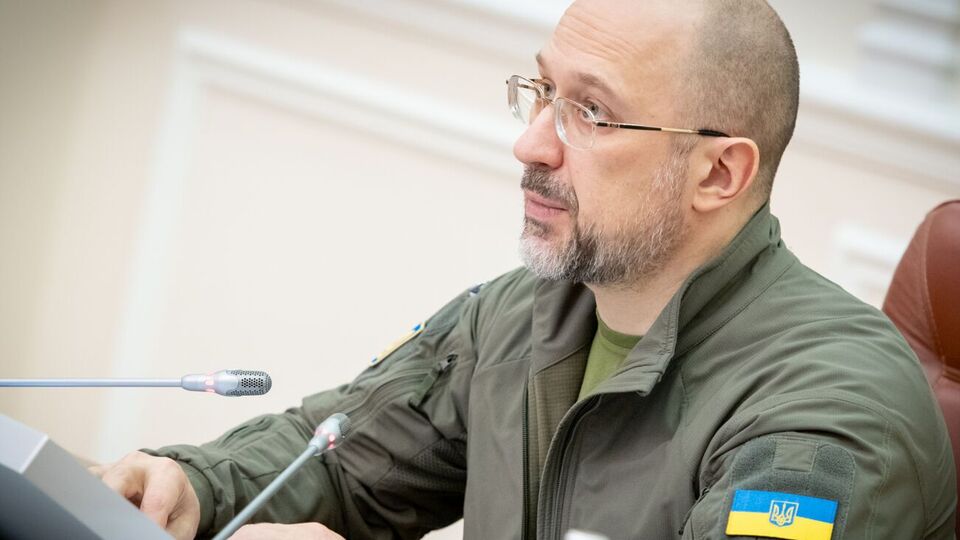 Правительство Украины "не повышало и не повышает тарифы на коммунальные услуги", отметил Шмыгаль