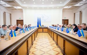 Тот госрезерв, который существовал в Украине с 1991 года, очень долго оставался "потомком советской системы", отметил Шмыгаль на заседании Кабмина