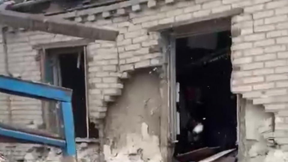 Гайдай зазначив, що внаслідок обстрілу зруйновано приватні будинки