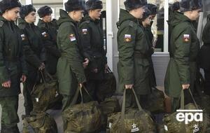 По данным Генштаба, родственники мобилизованных Россией крымчан вынуждены постоянно посылать им еду и личные вещи