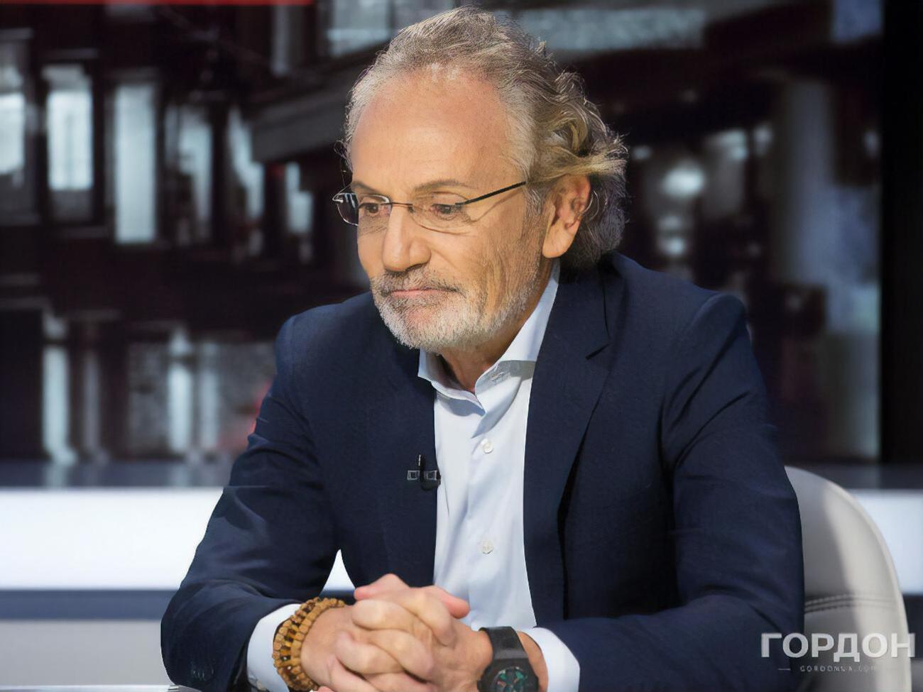 Шустер: За програмою перевиховання українських дітей стежить особисто Путін