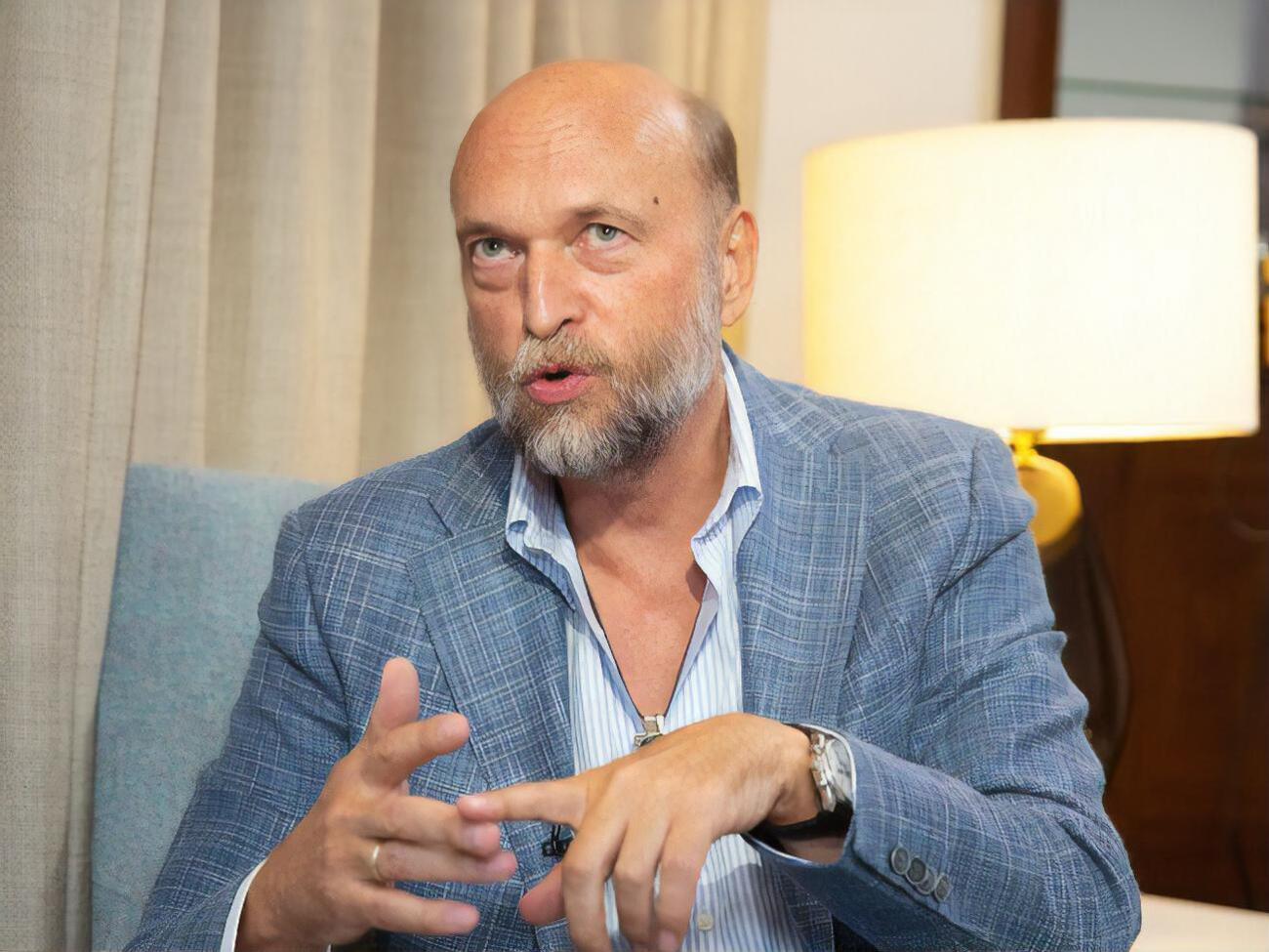 Пугачев считает, что Россия не должна оставаться ядерной державой