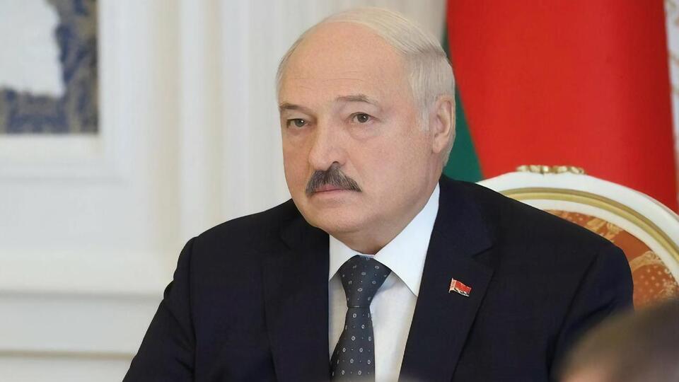 Дуда: Лукашенко пытается избежать участия в войне