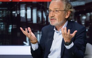 Шустер: Россияне даже у своего правительства не умеют требовать