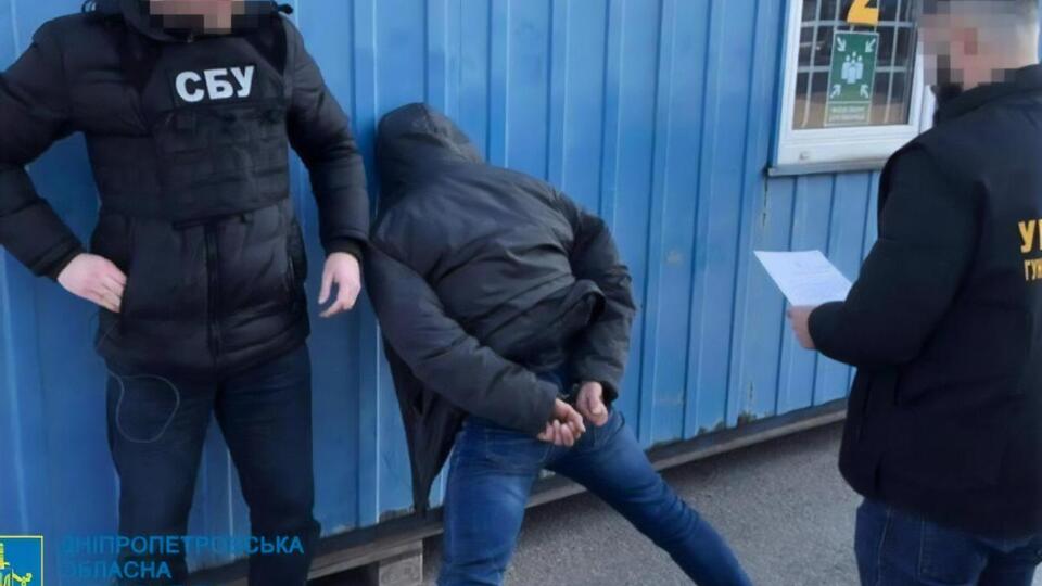 У прокуратурі заявили, що троє учасників банди вимагали гроші в учасника нібито "смертельної ДТП"
