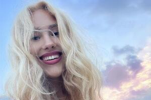 Квиткова показала свои новые снимки