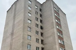 За даними слідства, під час ремонту пошкодженого окупантами багатоквартирного житлового будинку в Охтирці підозрювані "привласнили" 1,4 млн грн, розповіли правоохоронці