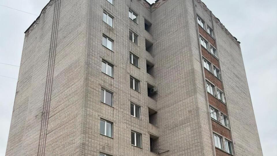 За даними слідства, під час ремонту пошкодженого окупантами багатоквартирного житлового будинку в Охтирці підозрювані "привласнили" 1,4 млн грн, розповіли правоохоронці