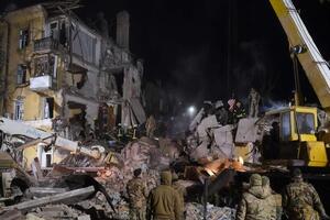 Оккупанты ударили ракетой по многоквартирному жилому дому в Краматорске вечером 1 февраля