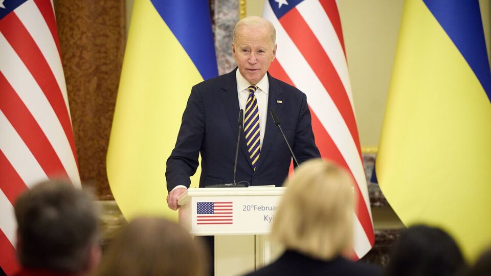 Байден відвідав Україну 20 лютого