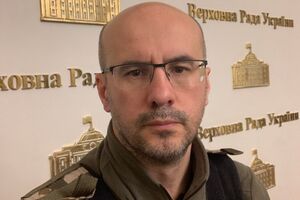 Рудык защищает Украину с первого дня полномасштабного российского вторжения. Таких, как он, в Раде единицы – по данным самого парламентария, от трех до 10 нардепов
