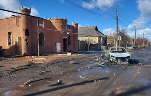 Власти Донецкой области постоянно призывают мирных жителей региона эвакуироваться: оставаться в нем из-за обстрелов РФ опасно