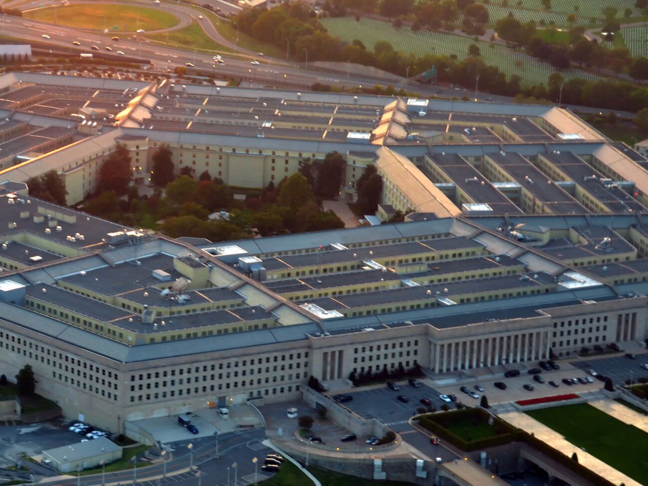 США передадут Украине боеприпасы для РСЗО HIMARS, сообщили в Пентагоне