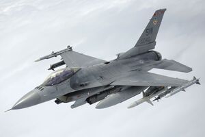 Початок постачання Україні винищувачів F-16 "все ще залишається значним кроком", зазначив Рютте