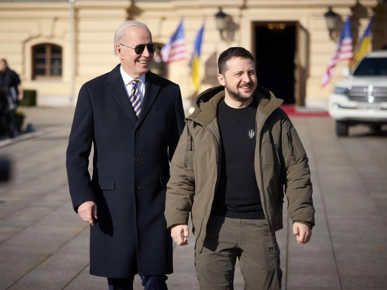 Зеленский охарактеризовал переговоры с Байденом в Киеве как "полезные"