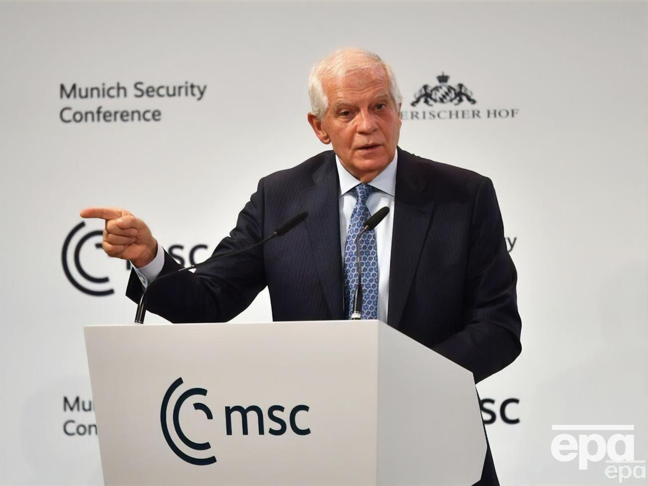 Боррель: Ван І сказав мені, що Китай не збирається постачати зброю РФ, але ми зберігатимемо пильність