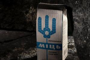 На упаковке будет рисунок Артема Гусева