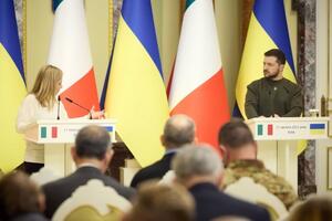 Для України важливим є визнання Голодомору геноцидом українського народу, зазначив на спільній пресконференції із Мелоні Зеленський