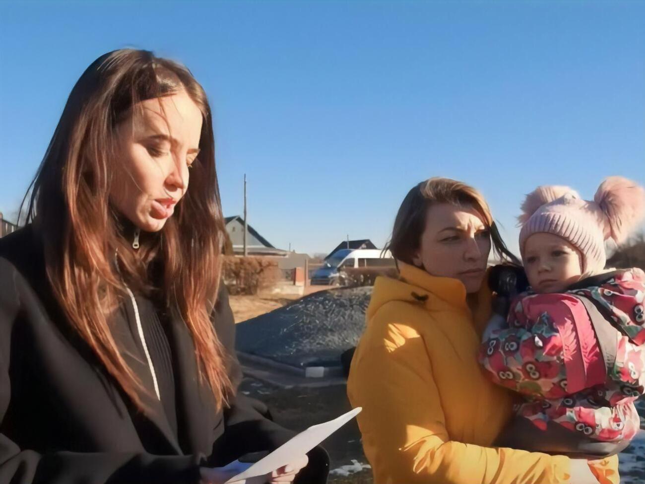 Дорофеева на кладбище в присутствии вдовы героя и его маленькой дочери "вручила" Верхогляду погоны подполковника