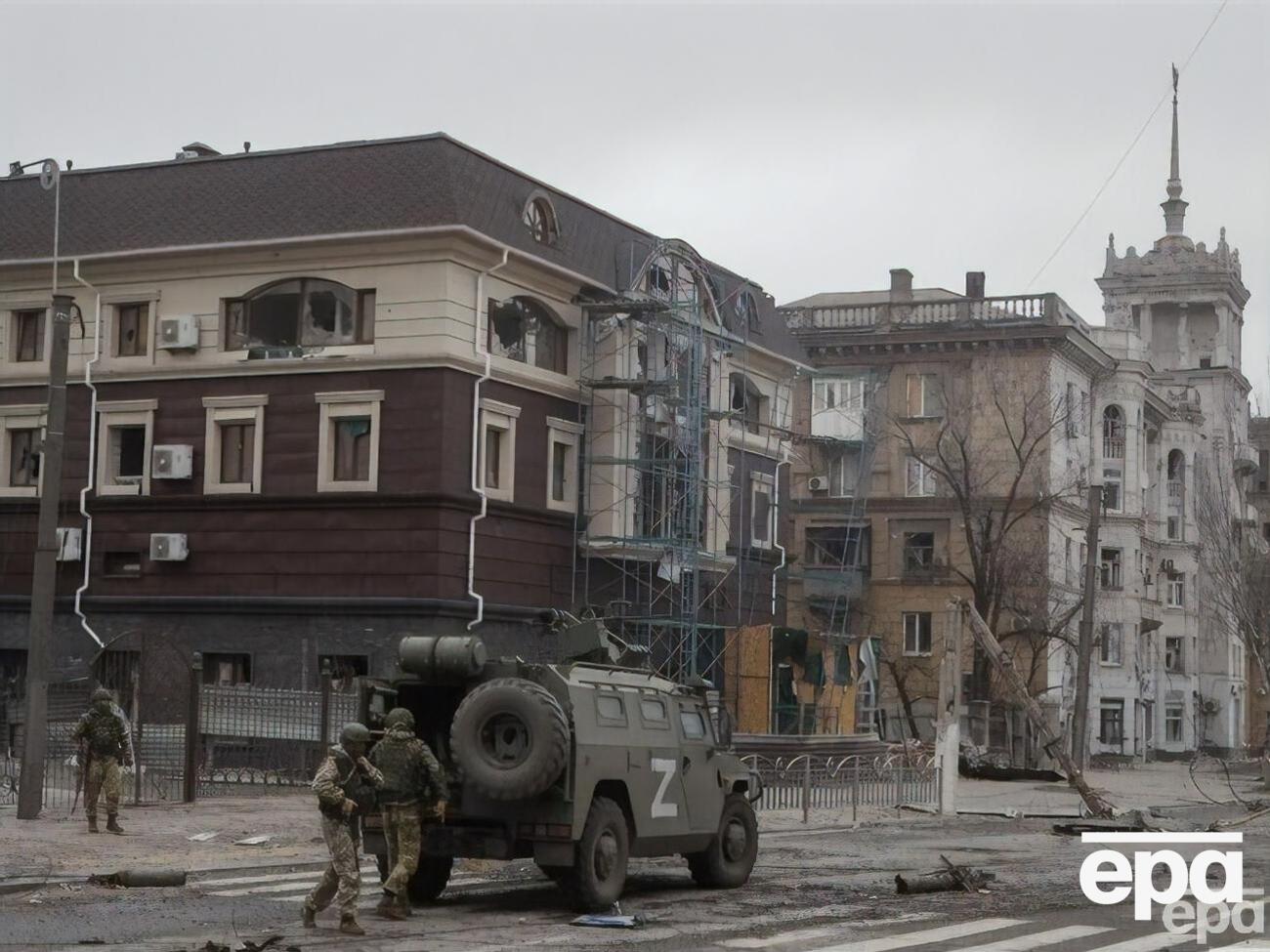У Маріуполі ввечері 21 лютого були прильоти по місцях розташування окупантів, розповів Андрющенко