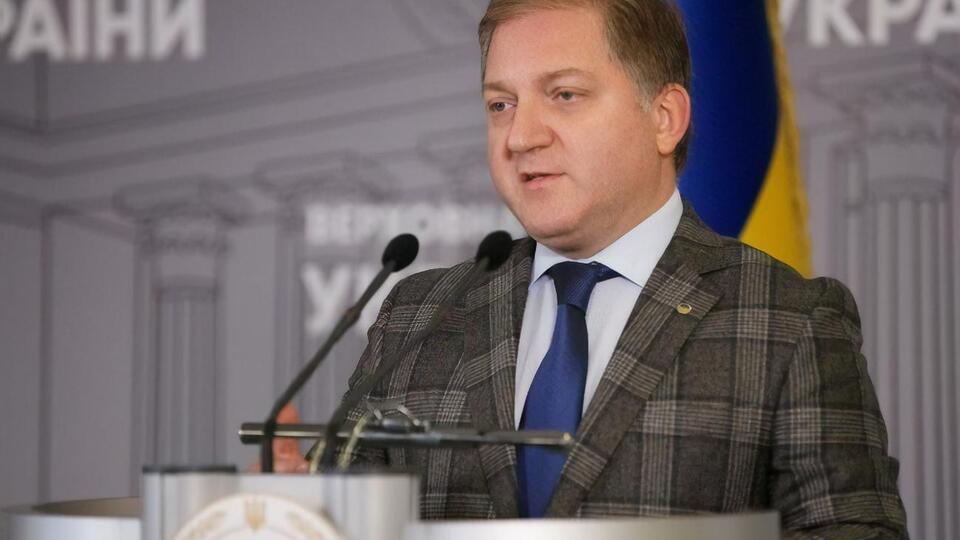 10 лютого Офіс генпрокурора повідомив Волошина про підозру в держзраді