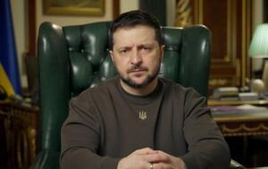 Украинцы гордятся армией своей страны, заявил Зеленский