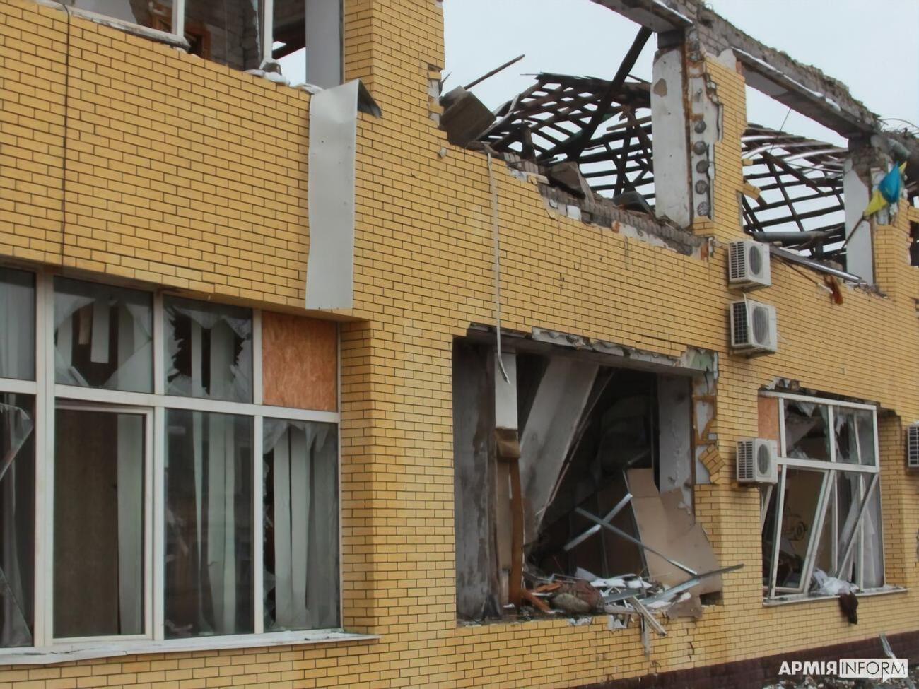 Окупанти щодня обстрілюють мирні міста і села з різних видів озброєння