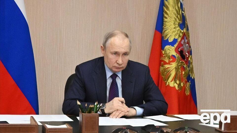 Буданов наголосив, що агентам в оточенні Путіна (на фото) не вірять на слово, тому ГУР перевіряє всю надану ними інформацію
