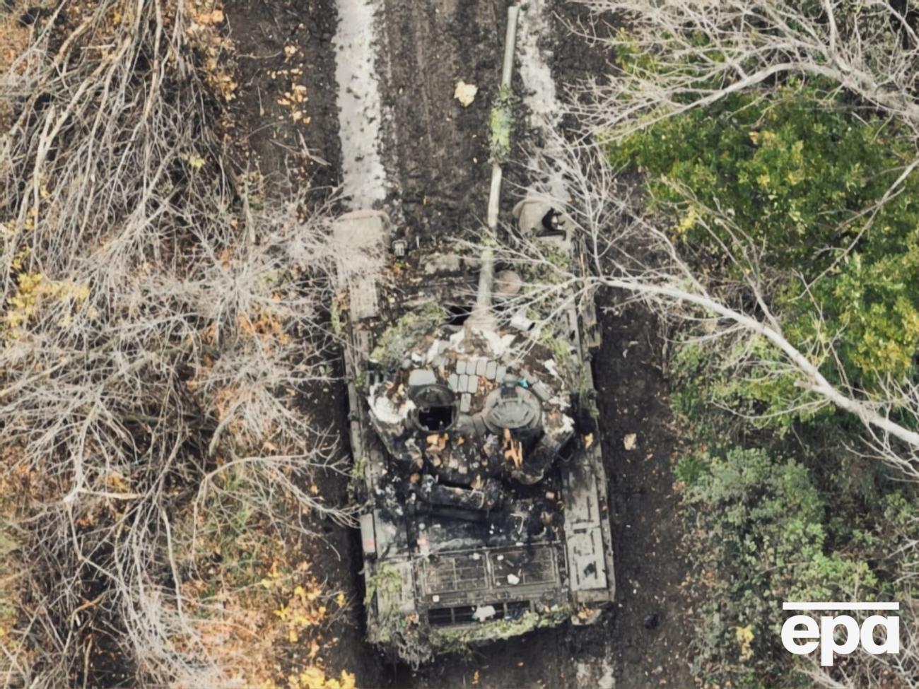 Оккупанты продолжают массово терять под Угледаром танки и другую бронетехнику