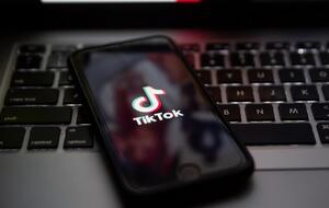 23 лютого всім співробітникам Єврокомісії наказали видалити TikTok зі своїх робочих пристроїв