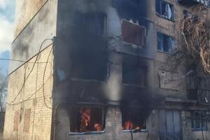 У Красногорівці пряме влучання у п'ятиповерховий будинок, але постраждалих немає, оскільки жителі евакуювалися, повідомили в ОВА