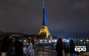 Синьо-жовте підсвічування увімкнули ввечері 23 лютого, напередодні річниці початку повномасштабної війни РФ проти України