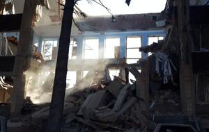 Российская ракета С-300 попала в административное здание