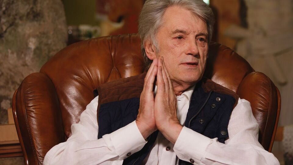 Ющенко не любит, если на утро в доме остается грязная посуда