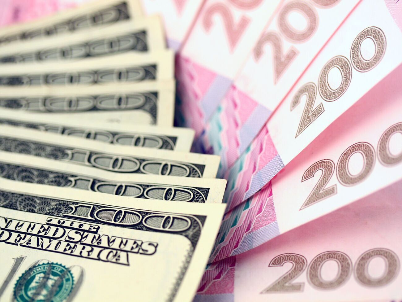 В течение года Украина получит от ЕС $18 млрд