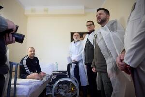 Зеленский и Моравецкий пообщались с украинскими военными, проходящими лечение после ранений