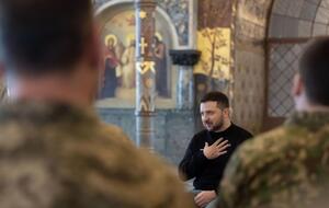 Зеленский: Спасибо за ваше служение, за то, что вы были вместе с бойцами в этот год полномасштабной войны