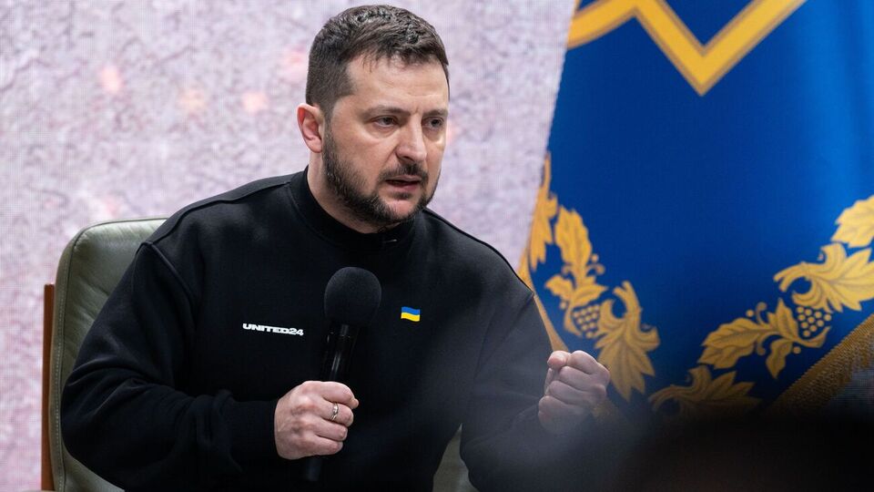 Зеленський: Путіну необхідно показувати росіянам успіхи на полі бою