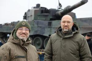 Резников и Шмыгаль выразили благодарность Польше за предоставленные танки Украине