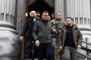 Зеленський зазначив, що прем'єр Польщі – один із тих лідерів, які працюють, щоб 10-й пакет санкцій "став трохи потужнішим"