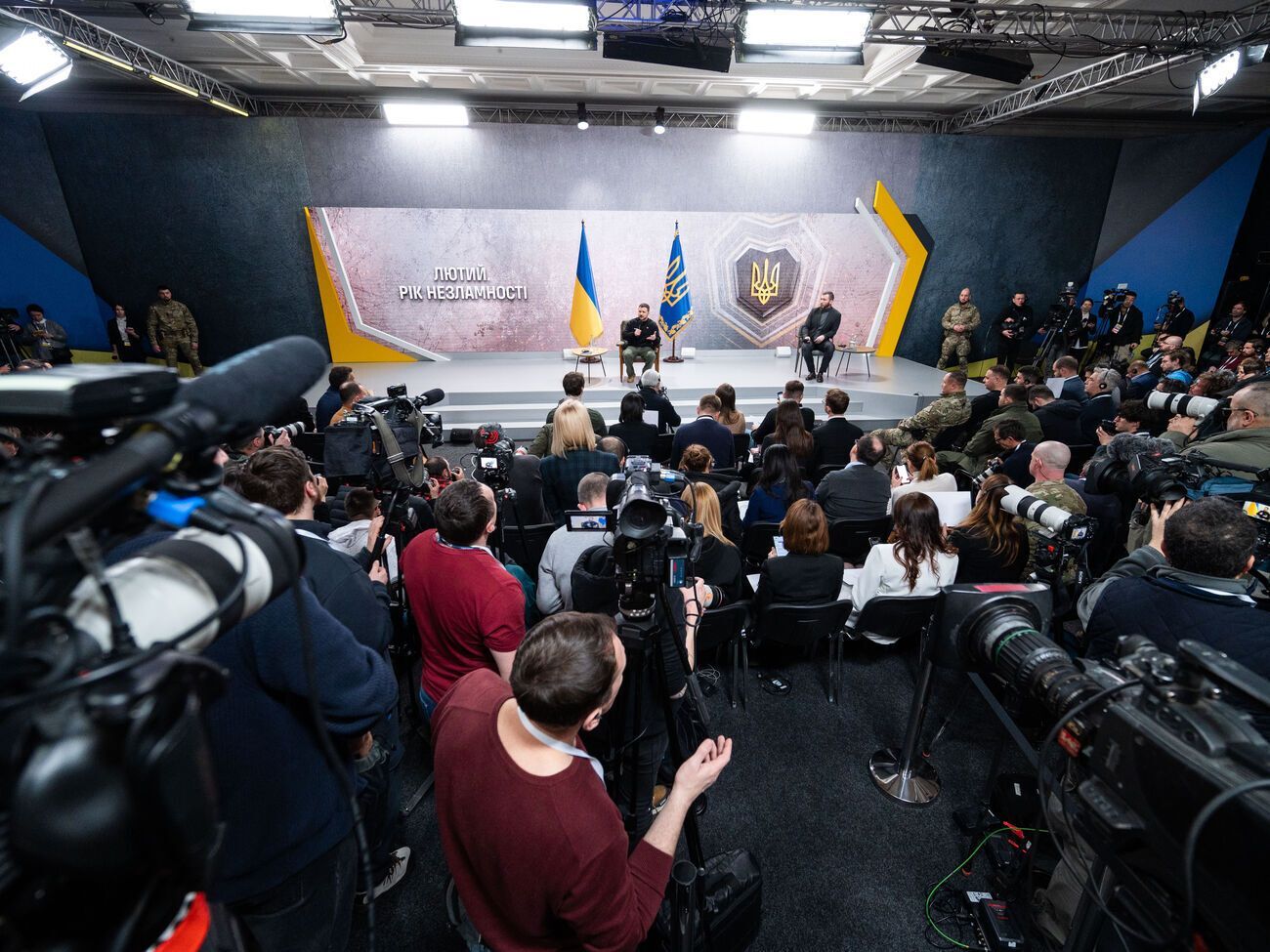 Зеленский:&nbsp;Мы ждем возвращения к нормальной жизни