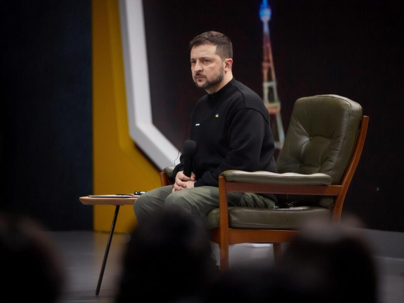 Зеленський: Вважаю, що це реформування стану оборонної системи. І мені здається, це дуже правильні кроки