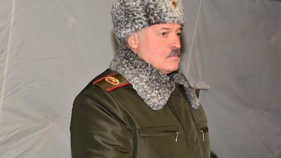 4 жовтня 2022 року Лукашенко визнав, що Білорусь бере участь у війні Росії проти України
