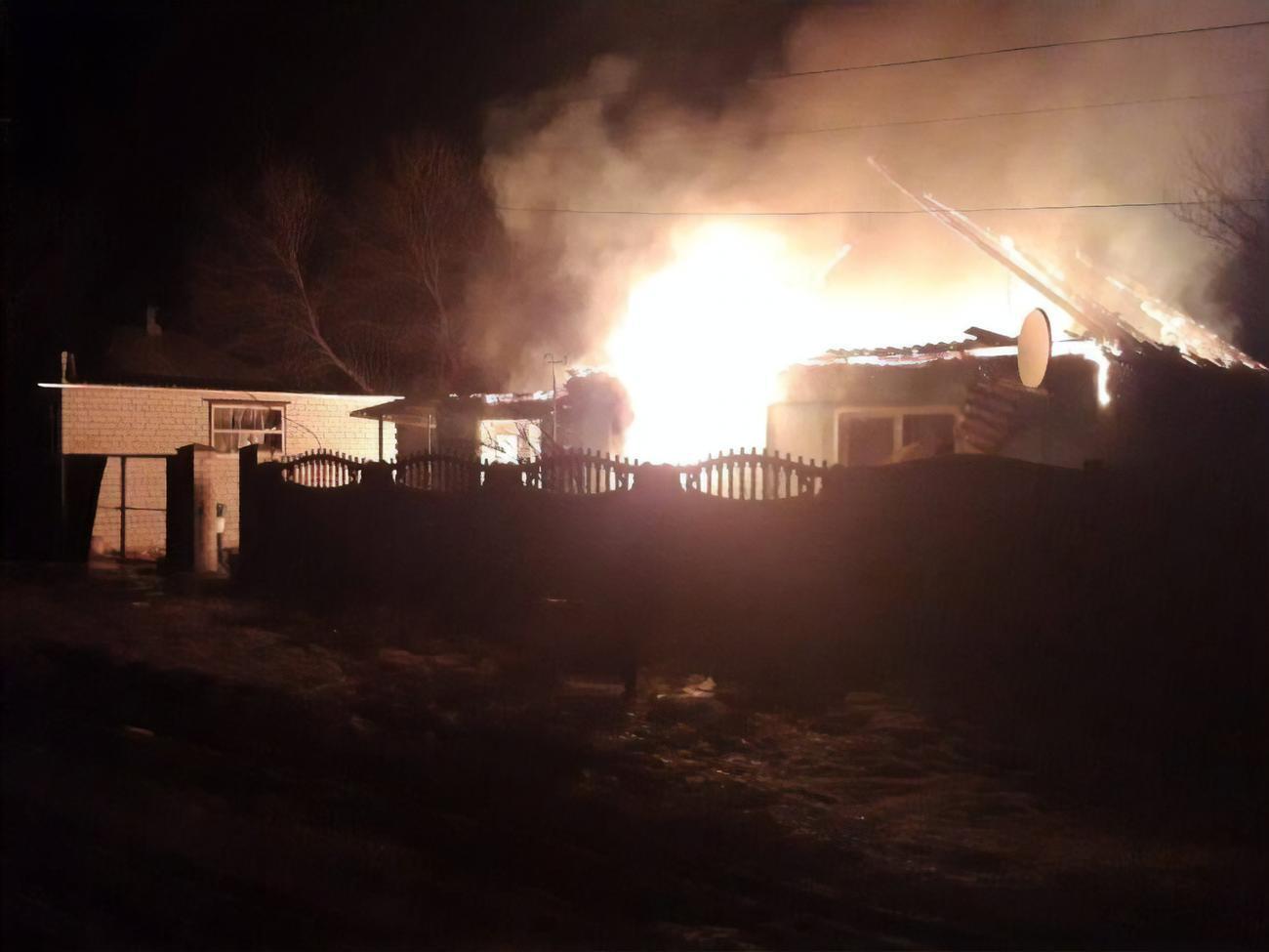 В Купянске горела частная усадьба