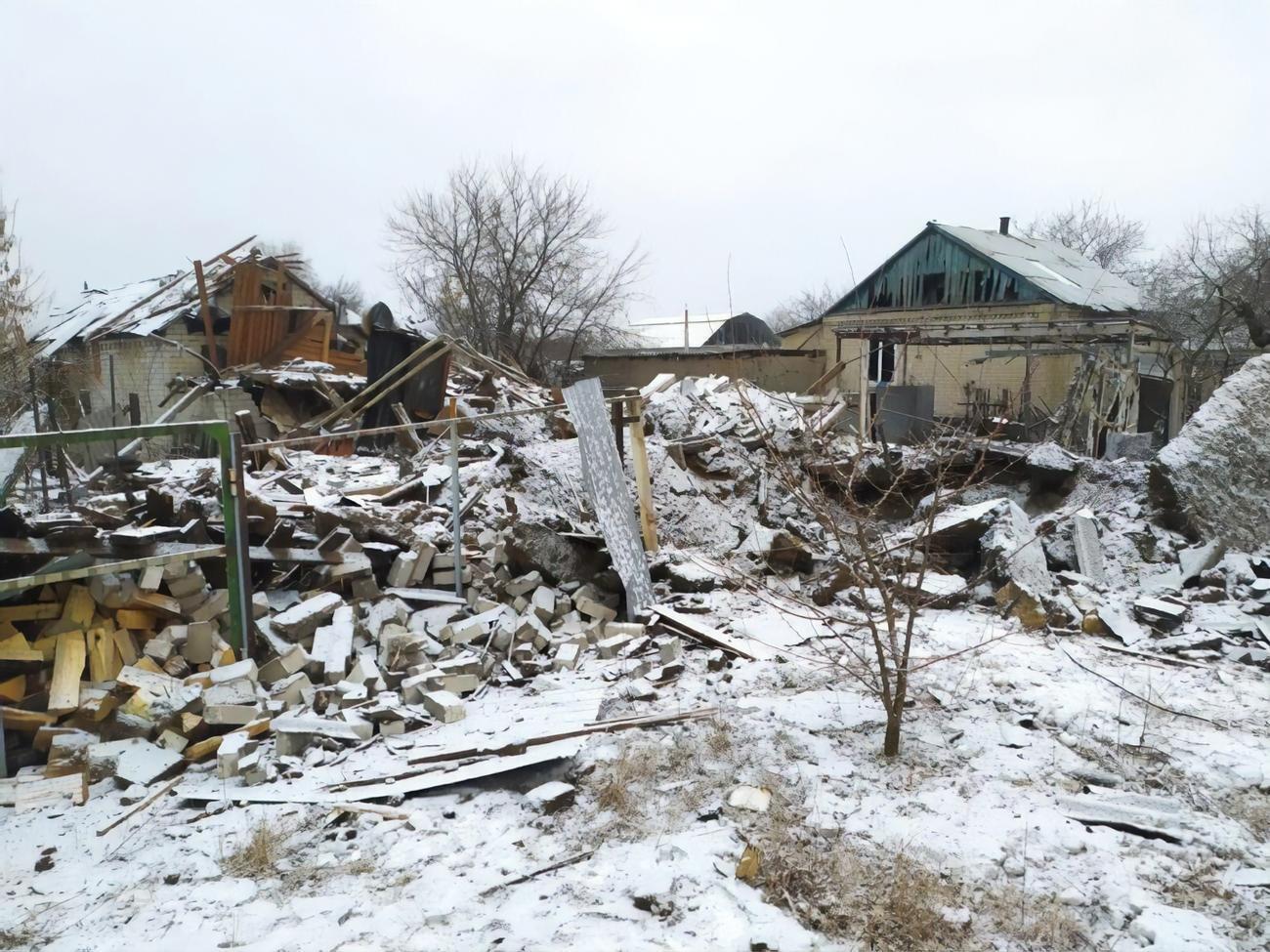 Унаслідок обстрілів в області за добу пошкоджено і зруйновано десятки будинків