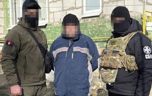 За даними СБУ, чоловік працював "експертом" в "управлінні внутрішніх справ" окупантів