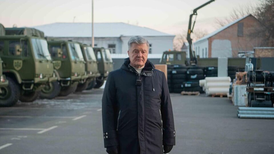 Порошенко: У каждого украинского политика и государственника сегодня только один враг. Это Путин и вся его рашистская нечисть