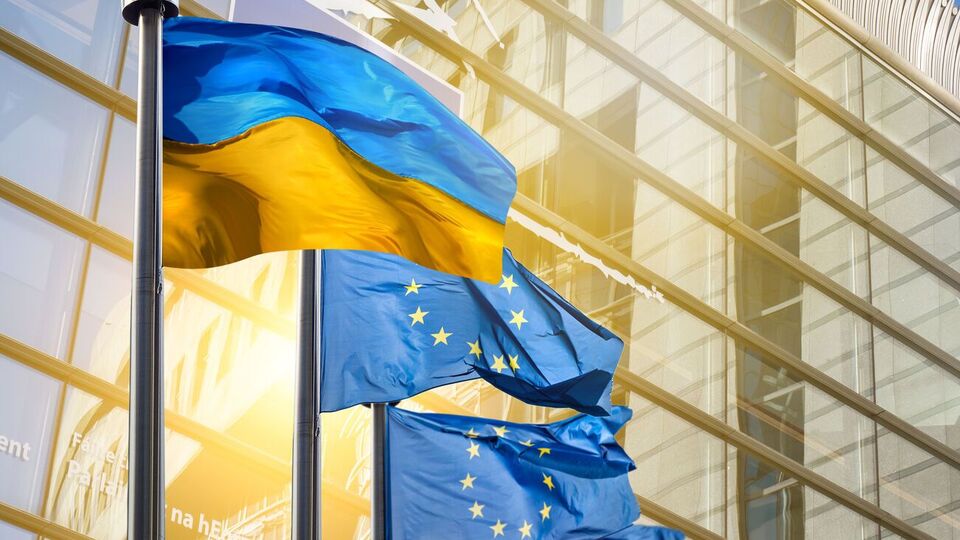 Стратегический курс на членство Украины в Евросоюзе и НАТО закреплен в Конституции уже четыре года