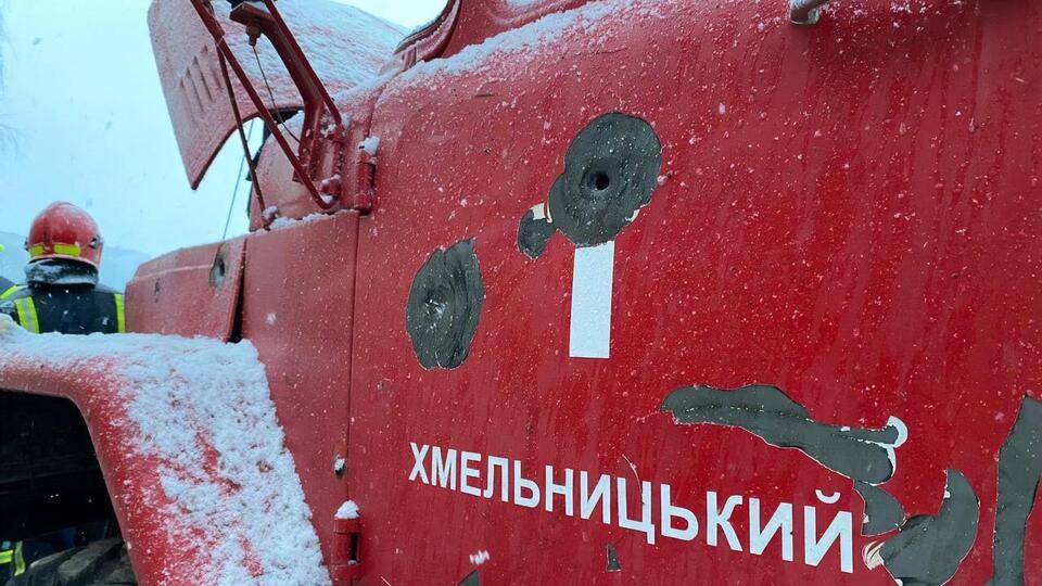 Росіяни вдарили по рятувальниках, які гасили пожежу після попередньої атаки